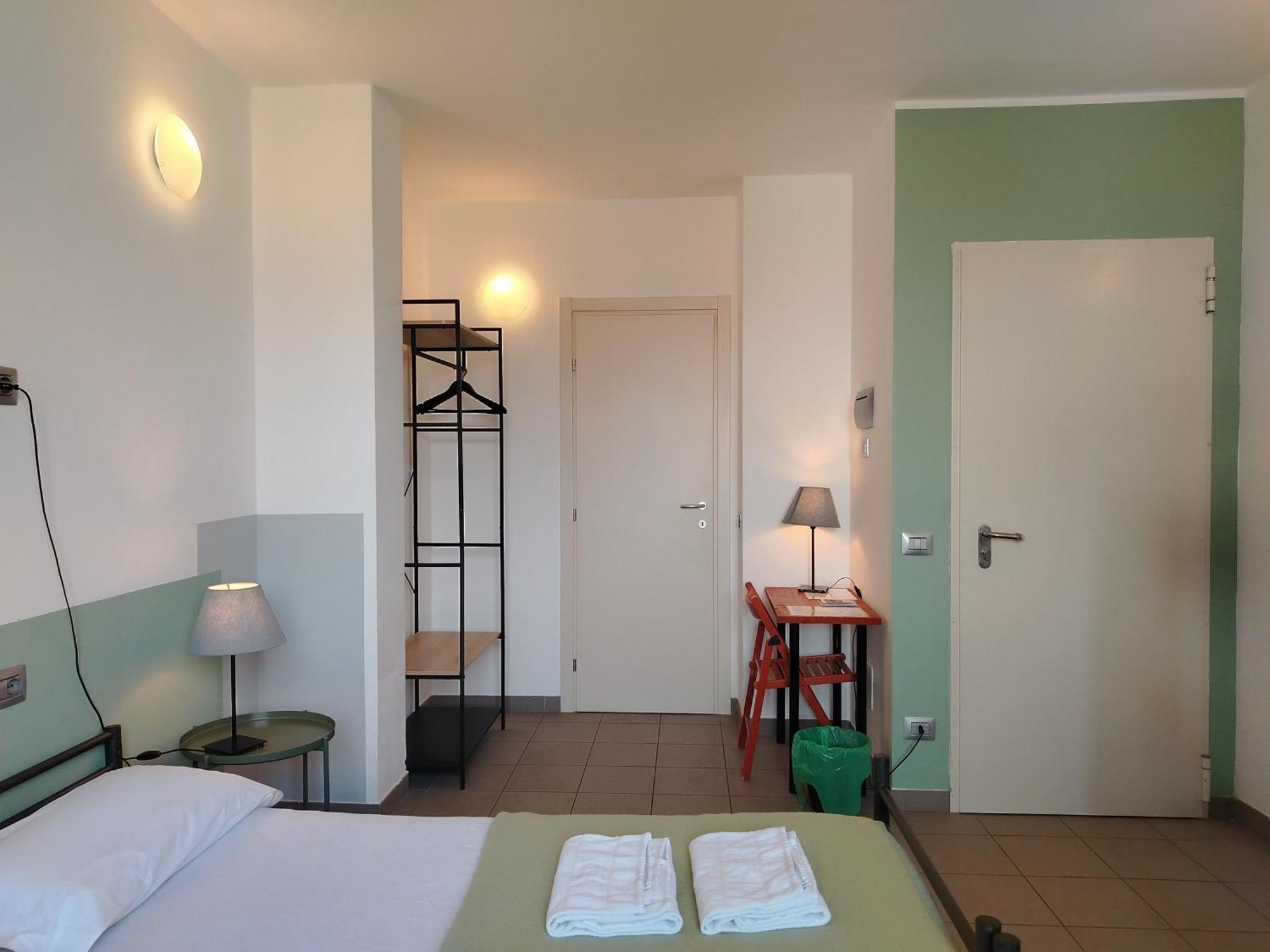 Lake Como Beach Hostel Domaso Dış mekan fotoğraf