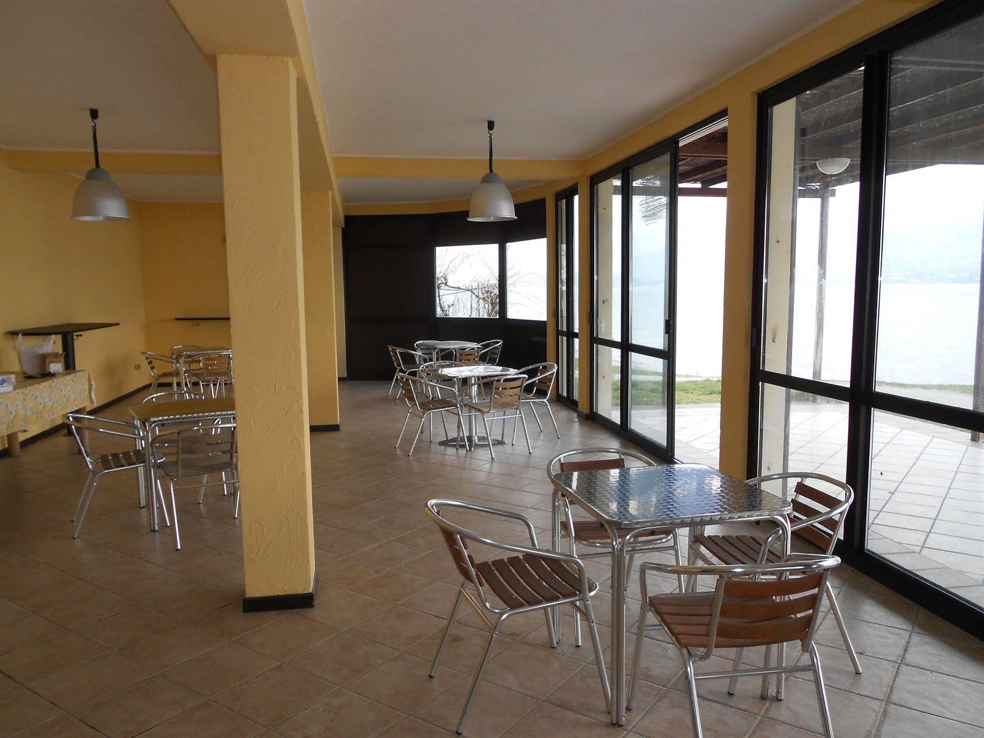 Lake Como Beach Hostel Domaso Dış mekan fotoğraf